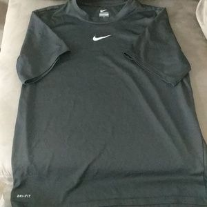 Dri-fit nike boys shirt size L. (Best offer)